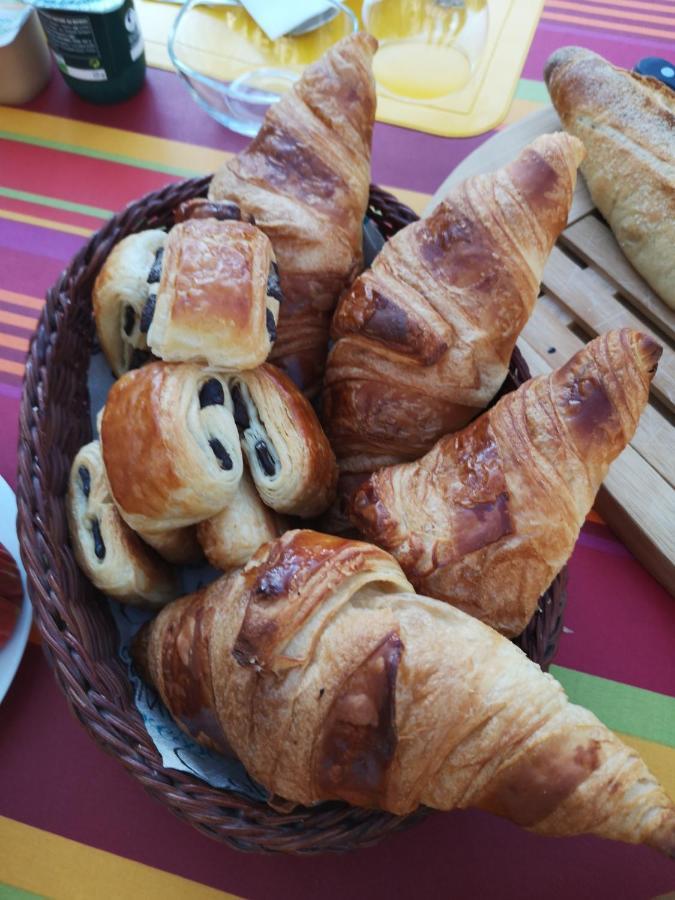Chez Pierre Et Caroline Panzió Les Herbiers Kültér fotó